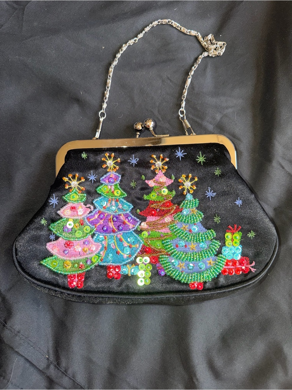 Vintage Vendula London Christmas Tree Small Hand Purse Chain Sequined Black